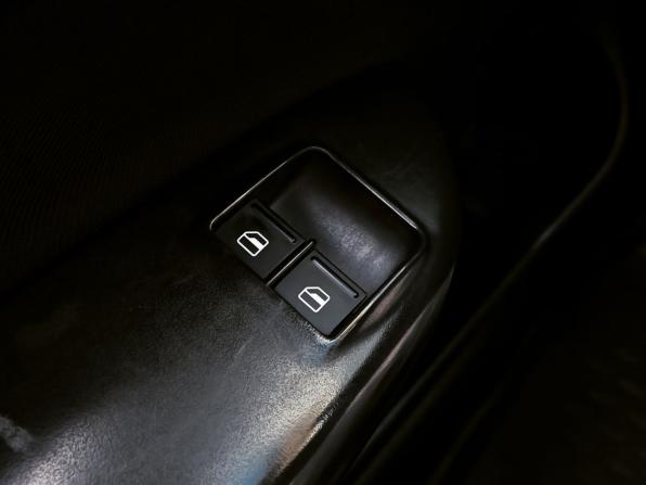Skoda Octavia II (A5) Рестайлинг с пробегом 2012 года, цена 649 000 рублей, 187620 км, лифтбек, Автокод Объявления