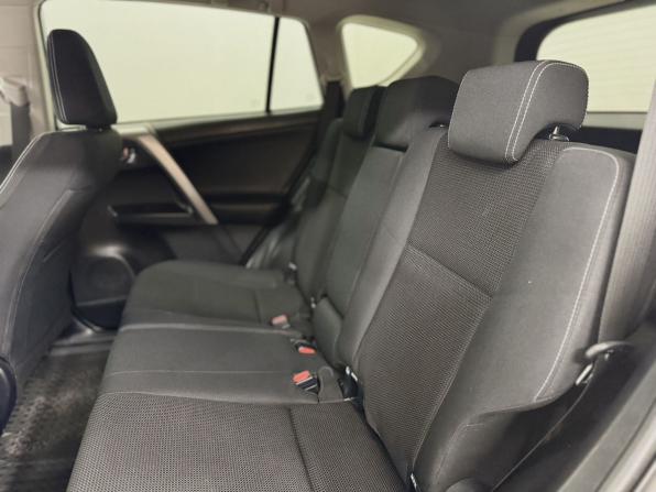 Toyota RAV4 IV (XA40) Рестайлинг с пробегом 2017 года, цена 2 019 000 рублей, 259236 км, внедорожник, Автокод Объявления