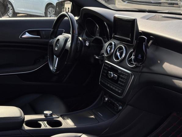 Mercedes-Benz GLA I (X156) с пробегом 2015 года, цена 1 675 000 рублей, 246083 км, внедорожник, Автокод Объявления
