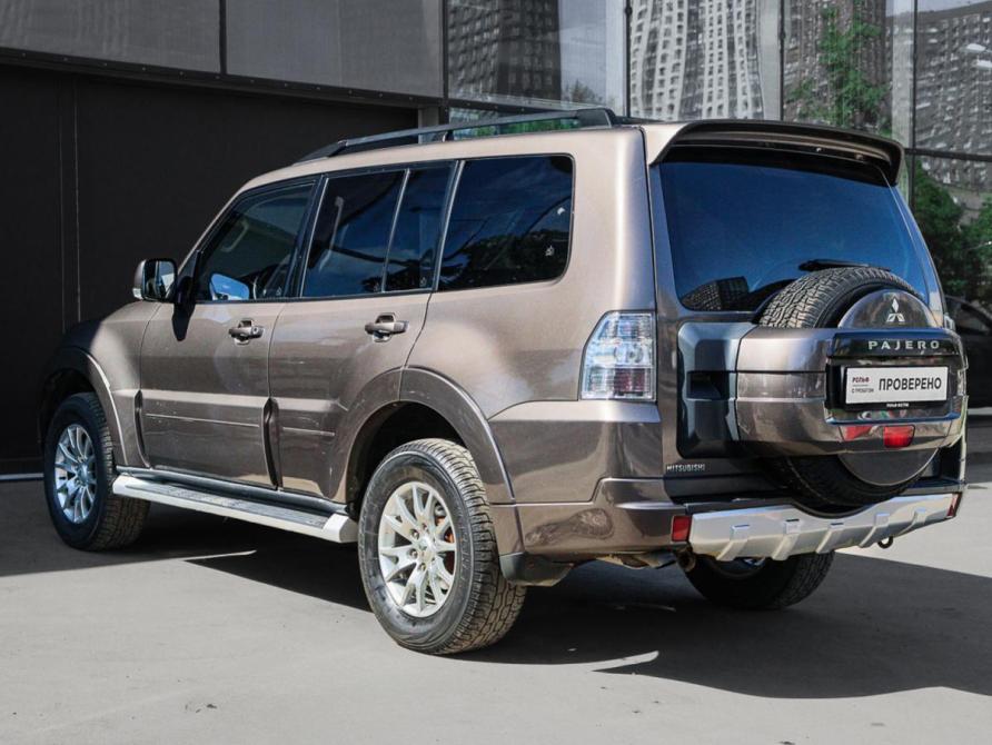 Mitsubishi Pajero IV Рестайлинг 1 Москва  - изображение 6