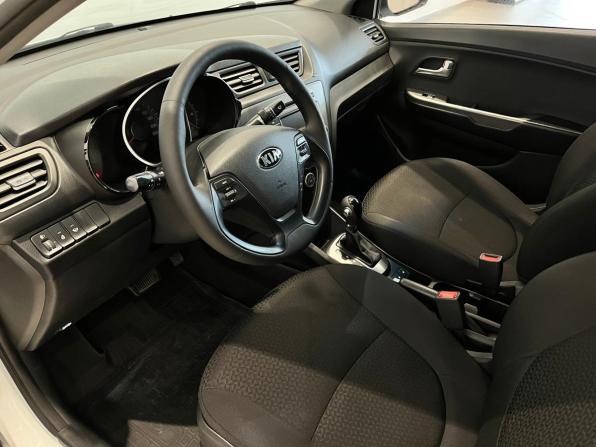 Kia Rio III Рестайлинг с пробегом 2016 года, цена 1 100 000 рублей, 151620 км, седан, Автокод Объявления