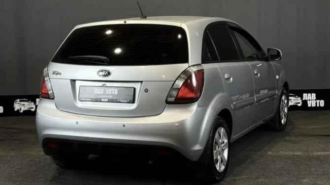 Kia Rio II Рестайлинг с пробегом 2010 года, цена 580 000 рублей, 136000 км, хэтчбек, Автокод Объявления
