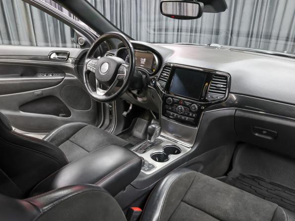 Jeep Grand Cherokee IV (WK2) Рестайлинг с пробегом 2018 года, цена 3 549 000 рублей, 145000 км, внедорожник, Автокод Объявления