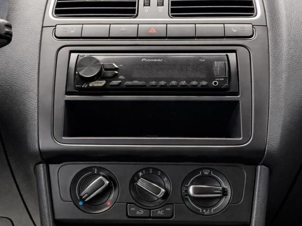 Volkswagen Polo V с пробегом 2011 года, цена 627 000 рублей, 196729 км, седан, Автокод Объявления