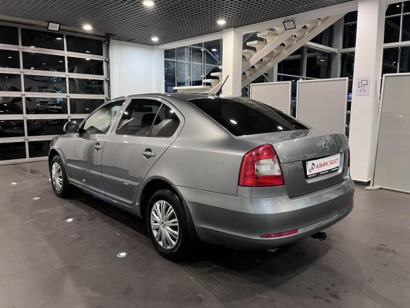 Skoda Octavia II (A5) Рестайлинг с пробегом 2013 года, цена 730 000 рублей, 266458 км, лифтбек, Автокод Объявления