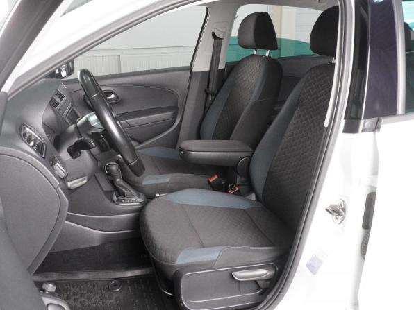 Volkswagen Polo V Рестайлинг с пробегом 2019 года, цена 1 649 000 рублей, 155437 км, седан, Автокод Объявления