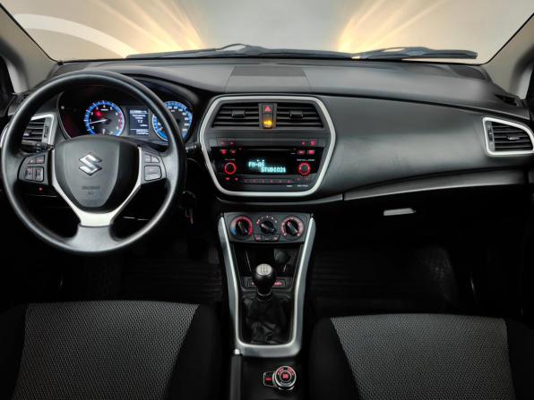 Suzuki SX4 II (S-Cross) с пробегом 2014 года, цена 1 355 000 рублей, 107336 км, хэтчбек, Автокод Объявления