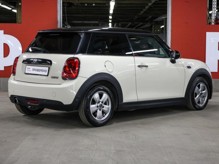 Mini Hatch III (F55/F56) Москва  - изображение 6