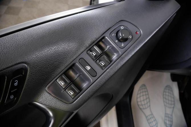 Volkswagen Tiguan I с пробегом 2011 года, цена 1 329 000 рублей, 290376 км, внедорожник, Автокод Объявления