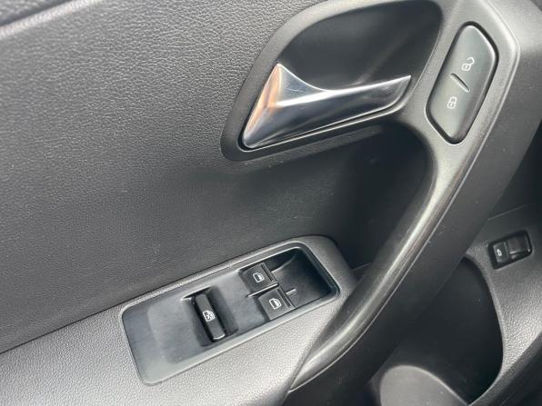 Volkswagen Polo V с пробегом 2012 года, цена 550 000 рублей, 341250 км, седан, Автокод Объявления