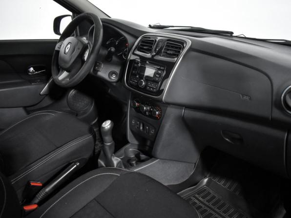 Renault Logan II с пробегом 2014 года, цена 590 000 рублей, 246367 км, седан, Автокод Объявления
