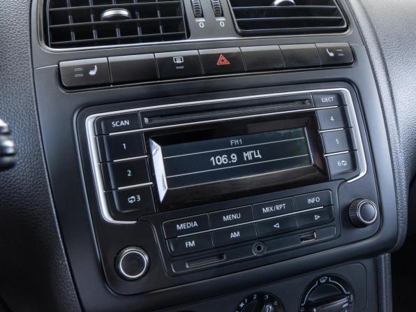 Volkswagen Polo V с пробегом 2015 года, цена 710 000 рублей, 169229 км, седан, Автокод Объявления
