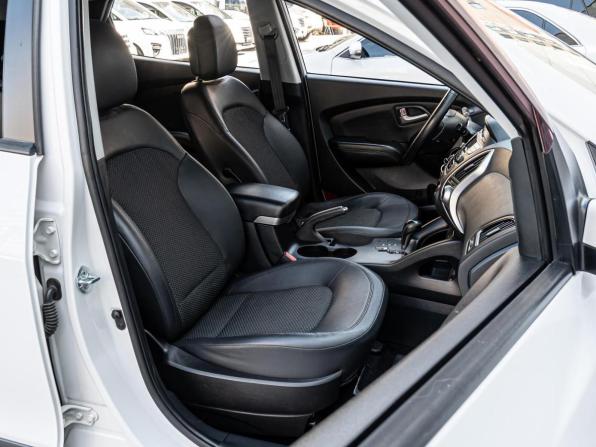 Hyundai ix35 I с пробегом 2012 года, цена 1 290 000 рублей, 142202 км, внедорожник, Автокод Объявления
