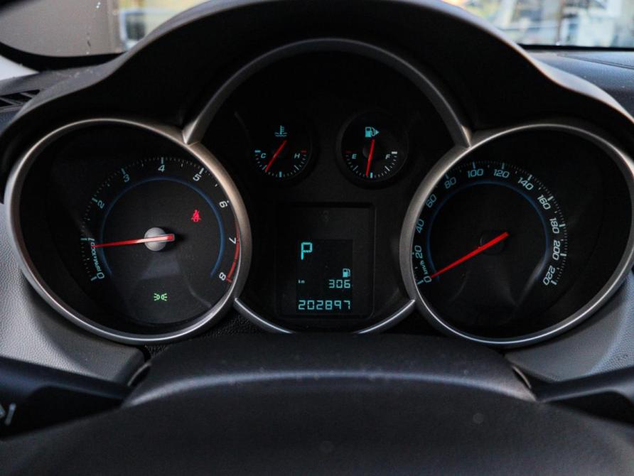 Chevrolet Cruze I Рестайлинг Москва  - изображение 17