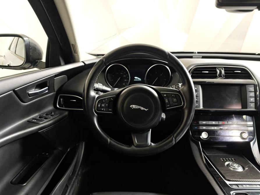 Jaguar XE I Москва  - изображение 20