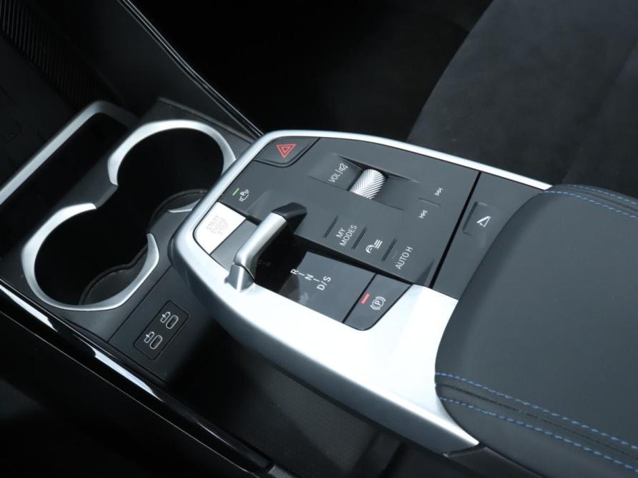 BMW X1 III (U11/U12) Москва  - изображение 16
