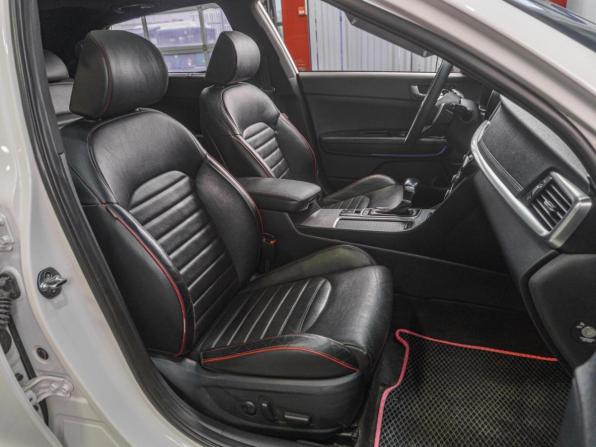 Kia Optima IV Рестайлинг с пробегом 2018 года, цена 2 249 000 рублей, 118761 км, седан, Автокод Объявления