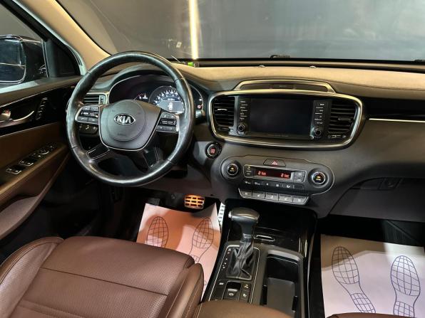 Kia Sorento III Prime Рестайлинг с пробегом 2017 года, цена 3 050 000 рублей, 79780 км, внедорожник, Автокод Объявления