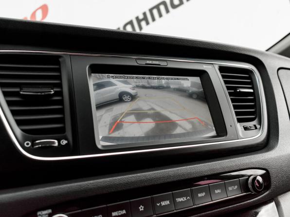Kia Carnival III с пробегом 2018 года, цена 2 670 000 рублей, 124653 км, минивэн, Автокод Объявления