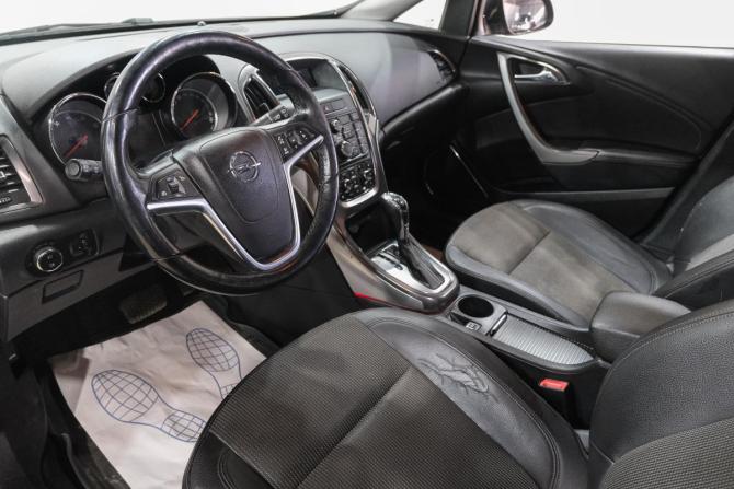 Opel Astra J с пробегом 2011 года, цена 599 000 рублей, 182300 км, хэтчбек, Автокод Объявления