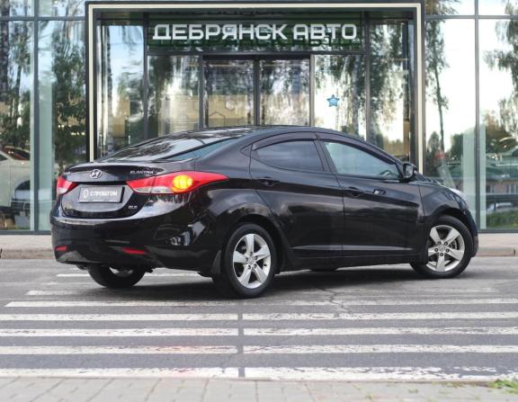 Hyundai Elantra V (MD) Рестайлинг с пробегом 2013 года, цена 1 230 000 рублей, 173641 км, седан, Автокод Объявления