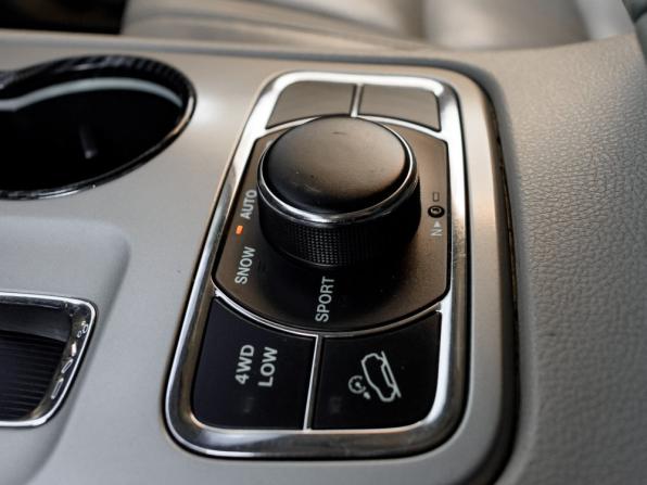Jeep Grand Cherokee IV (WK2) с пробегом 2011 года, цена 1 985 000 рублей, 204431 км, внедорожник, Автокод Объявления