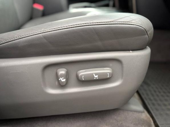 Toyota Land Cruiser 200 Series с пробегом 2009 года, цена 2 350 000 рублей, 425000 км, внедорожник, Автокод Объявления