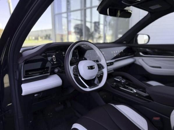 Geely Monjaro I с пробегом 2024 года, цена 3 350 000 рублей, 18000 км, внедорожник, Автокод Объявления