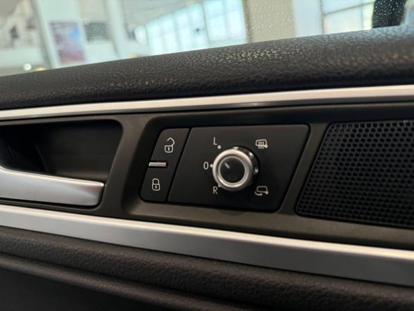 Volkswagen Touareg II с пробегом 2013 года, цена 2 235 200 рублей, 151403 км, внедорожник, Автокод Объявления