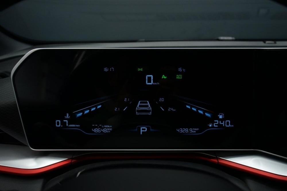 Geely Coolray I Рестайлинг Крым  - изображение 13