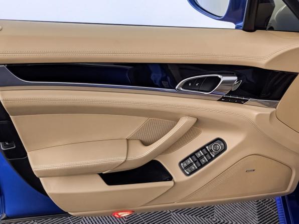 Porsche Panamera I Рестайлинг с пробегом 2016 года, цена 3 217 500 рублей, 147925 км, лифтбек, Автокод Объявления