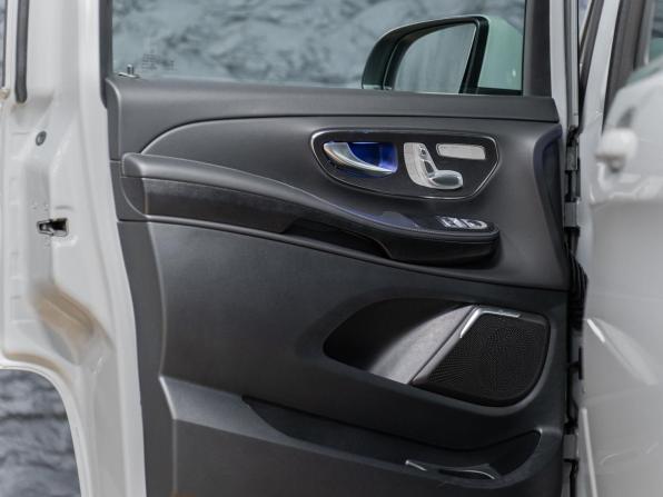 Новый Mercedes-Benz V-Класс III (W447) Рестайлинг 2 2026 года, цена 15 490 000 рублей, минивэн, Автокод Объявления