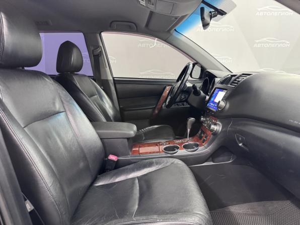 Toyota Highlander II (XU40) Рестайлинг с пробегом 2011 года, цена 1 980 000 рублей, 222446 км, внедорожник, Автокод Объявления