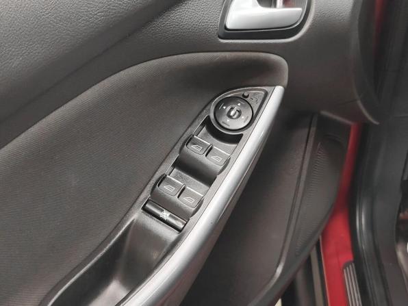 Ford Focus III с пробегом 2014 года, цена 670 000 рублей, 186564 км, универсал, Автокод Объявления