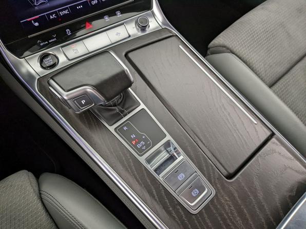 Audi A6 V (C8) с пробегом 2021 года, цена 4 530 000 рублей, 61659 км, седан, Автокод Объявления