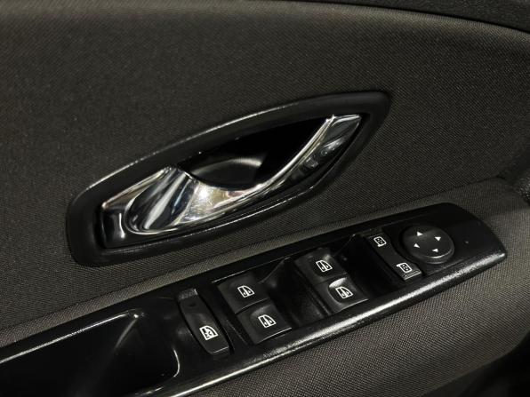 Renault Fluence I с пробегом 2012 года, цена 670 000 рублей, 134289 км, седан, Автокод Объявления