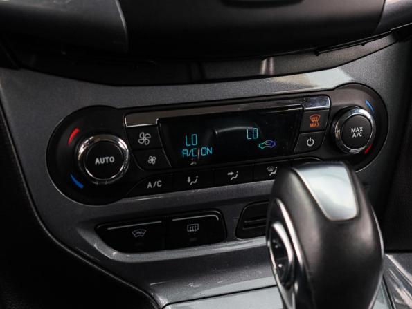 Ford Focus III с пробегом 2013 года, цена 900 000 рублей, 120268 км, хэтчбек, Автокод Объявления