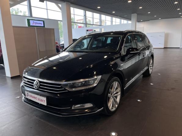 Volkswagen Passat B8 с пробегом 2018 года, цена 1 845 000 рублей, 305313 км, универсал, Автокод Объявления