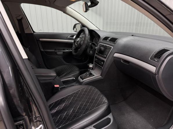 Skoda Octavia II (A5) Рестайлинг с пробегом 2010 года, цена 790 000 рублей, 325398 км, лифтбек, Автокод Объявления