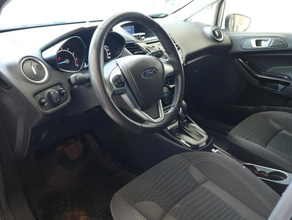 Ford Fiesta Mk6 Рестайлинг с пробегом 2017 года, цена 1 040 000 рублей, 48340 км, хэтчбек, Автокод Объявления