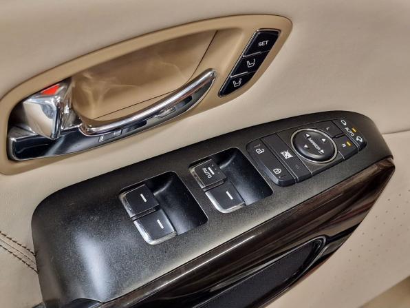 Kia Carnival III с пробегом 2018 года, цена 1 490 000 рублей, 132374 км, минивэн, Автокод Объявления