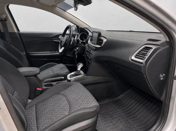 Kia Ceed III с пробегом 2018 года, цена 1 749 500 рублей, 87100 км, хэтчбек, Автокод Объявления