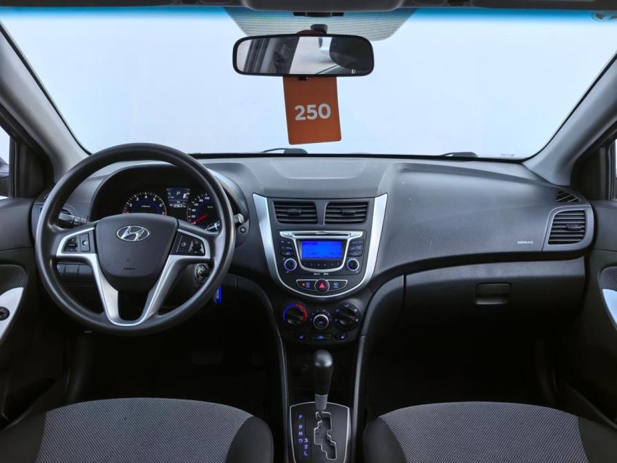 Hyundai Solaris I Санкт-Петербург  - изображение 10