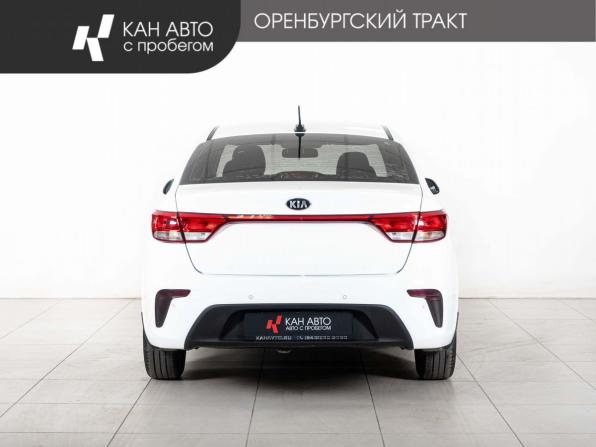 Kia Rio IV с пробегом 2018 года, цена 1 255 000 рублей, 122500 км, седан, Автокод Объявления