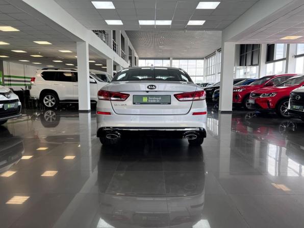 Kia Optima IV Рестайлинг с пробегом 2018 года, цена 1 995 000 рублей, 160262 км, седан, Автокод Объявления