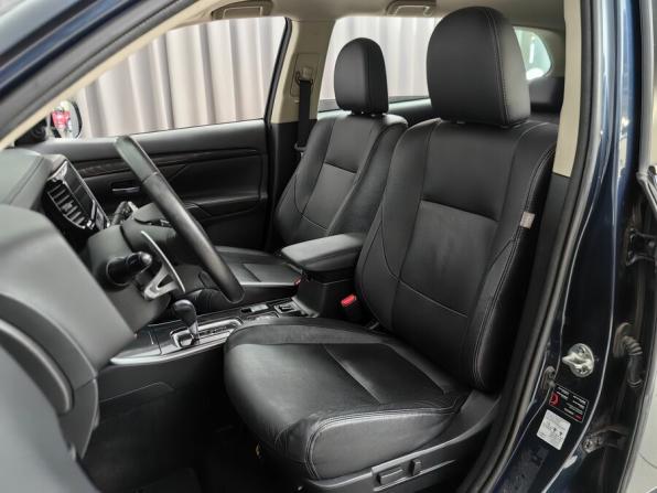 Mitsubishi Outlander III Рестайлинг 2 с пробегом 2018 года, цена 2 298 000 рублей, 186000 км, внедорожник, Автокод Объявления