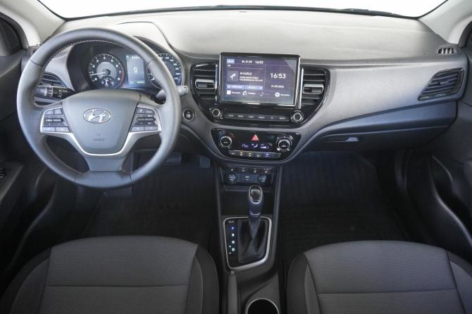 Hyundai Solaris II Рестайлинг с пробегом 2021 года, цена 1 850 000 рублей, 42317 км, седан, Автокод Объявления