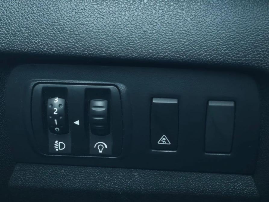Renault Fluence I Рестайлинг Санкт-Петербург  - изображение 13