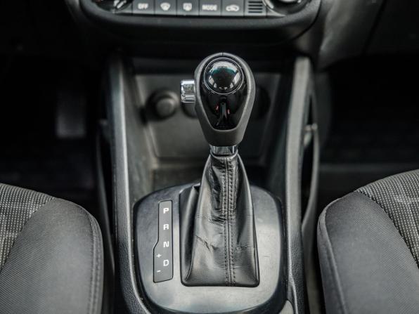 Kia Rio III Рестайлинг с пробегом 2015 года, цена 1 138 000 рублей, 100411 км, седан, Автокод Объявления