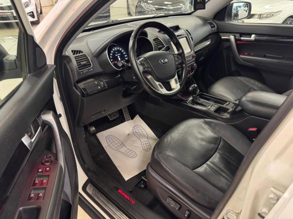 Kia Sorento II Рестайлинг с пробегом 2014 года, цена 1 899 000 рублей, 110641 км, внедорожник, Автокод Объявления